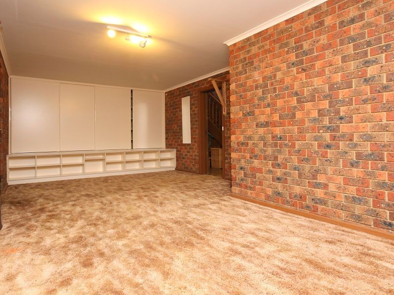 6 Sly Place, Charnwood ACT 2615