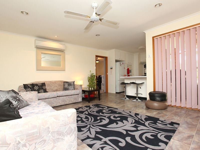 13 Pennington Crescent, Calwell ACT 2905