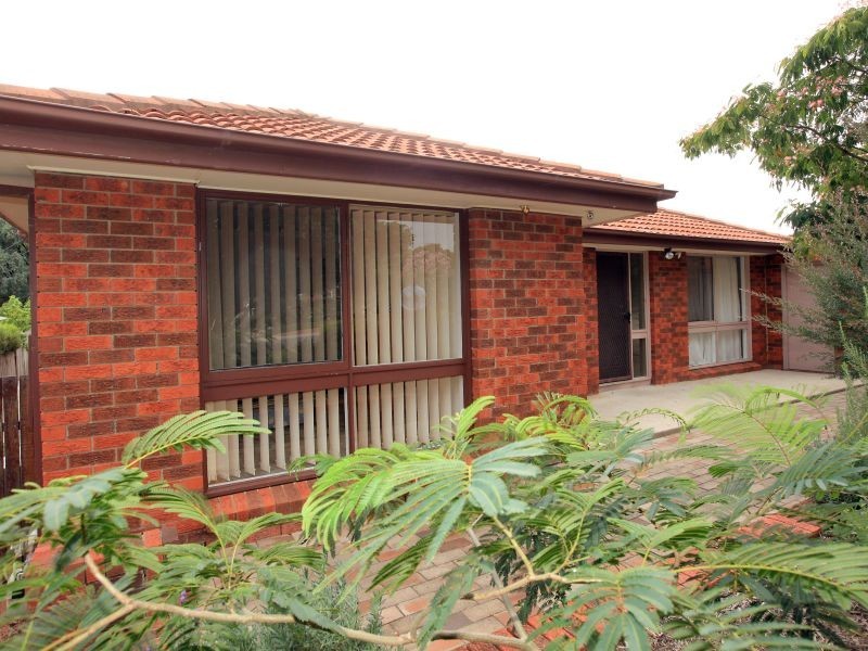 17 Farrelly Close, Oxley ACT 2903