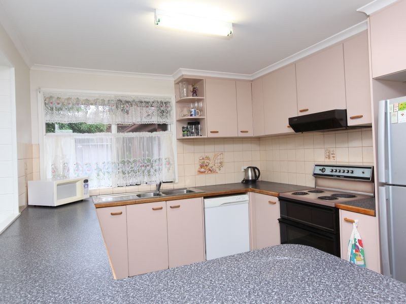 17 Farrelly Close, Oxley ACT 2903