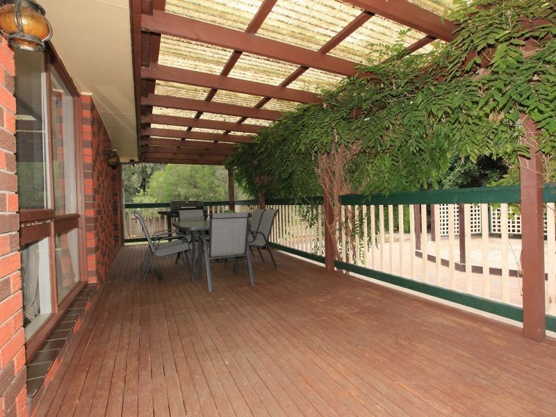 17 Farrelly Close, Oxley ACT 2903