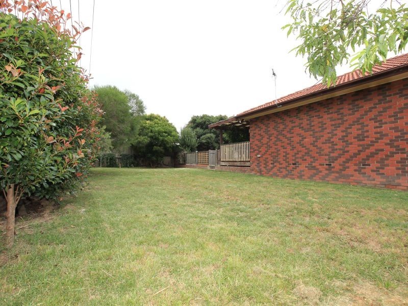 17 Farrelly Close, Oxley ACT 2903