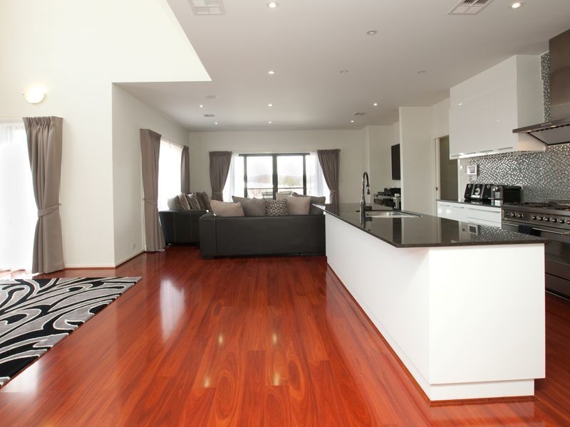 54 Loma Rudduck Street, Forde ACT 2914