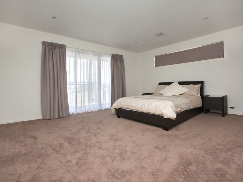54 Loma Rudduck Street, Forde ACT 2914