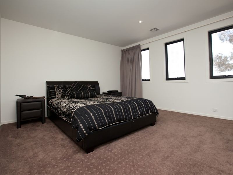 54 Loma Rudduck Street, Forde ACT 2914