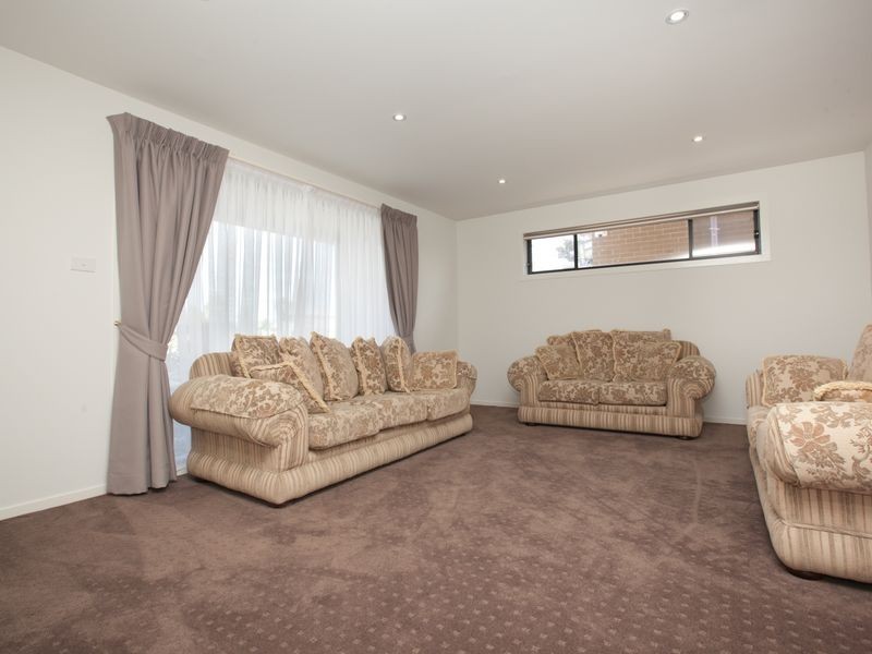 54 Loma Rudduck Street, Forde ACT 2914