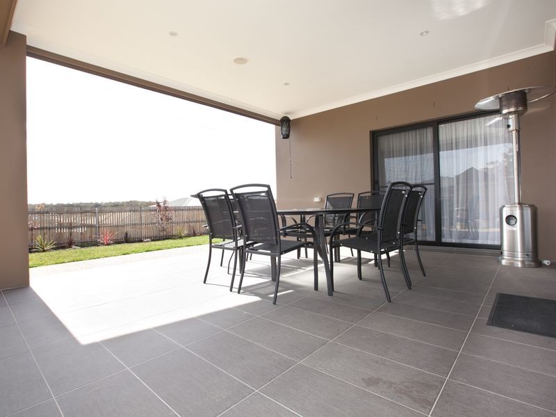 54 Loma Rudduck Street, Forde ACT 2914