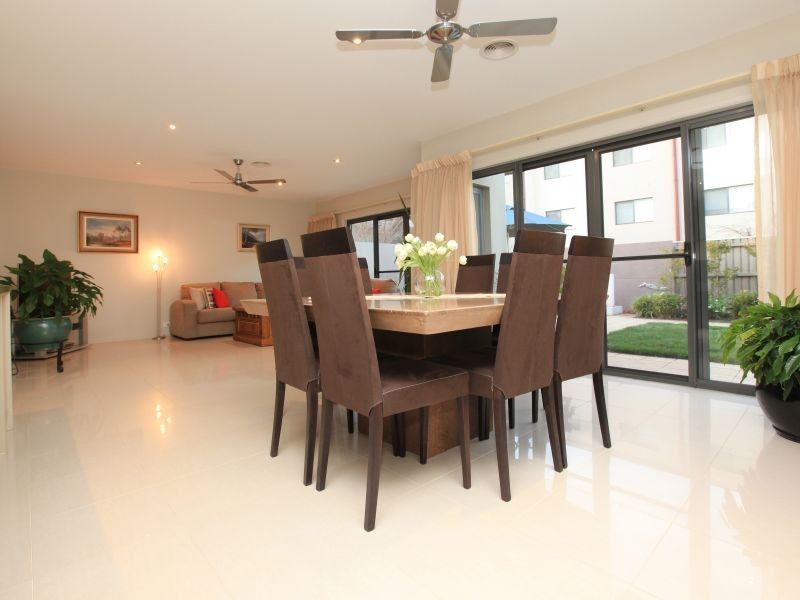 38 Eileen Good Street, Greenway ACT 2900