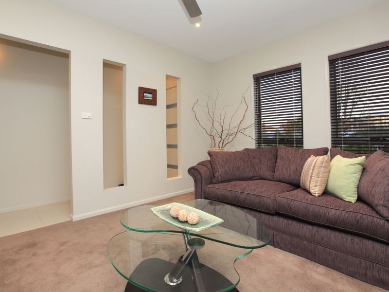 38 Eileen Good Street, Greenway ACT 2900