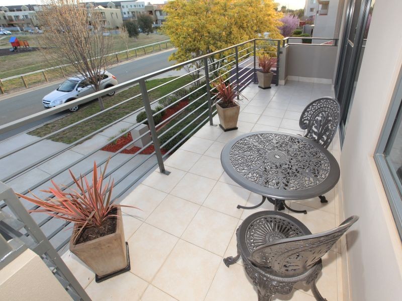 38 Eileen Good Street, Greenway ACT 2900