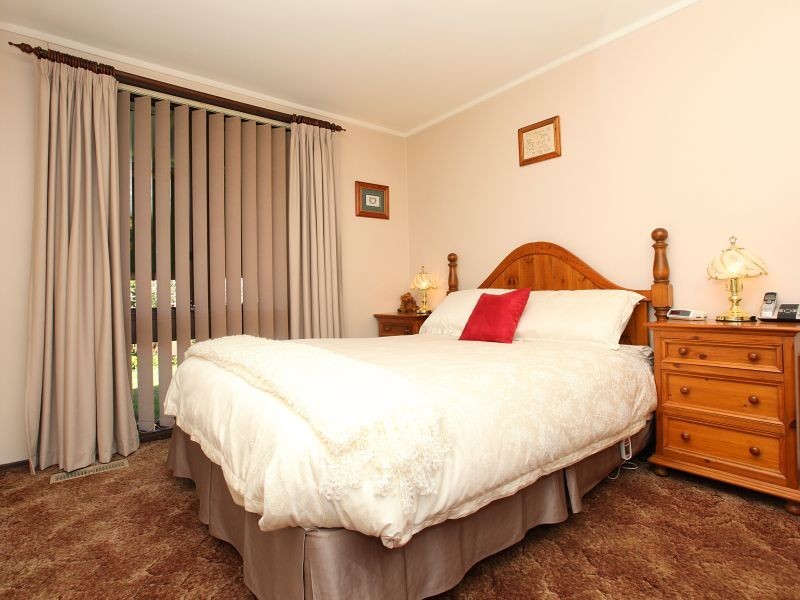 10 Steinfeld Court, Wanniassa ACT 2903