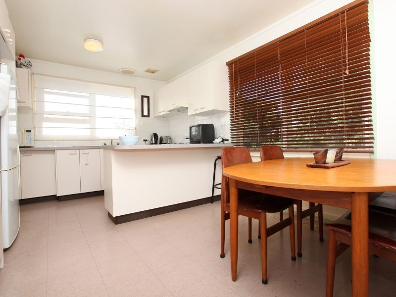 4 Derwent Street, Lyons ACT 2606