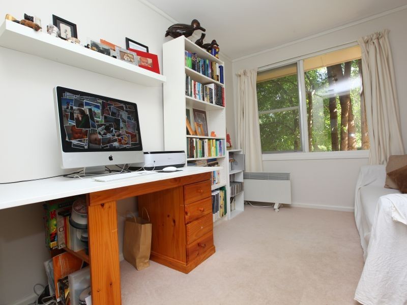 4 Derwent Street, Lyons ACT 2606