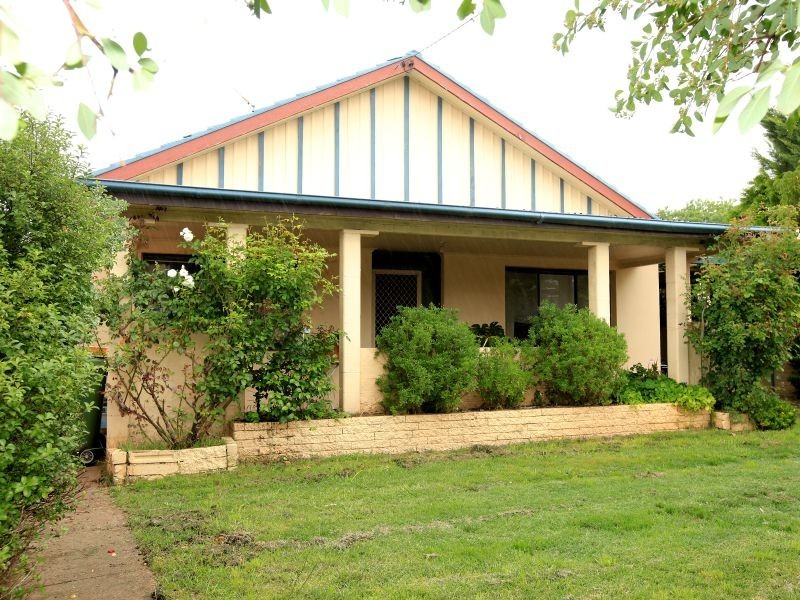 44 Cooma Street, Queanbeyan NSW 2620