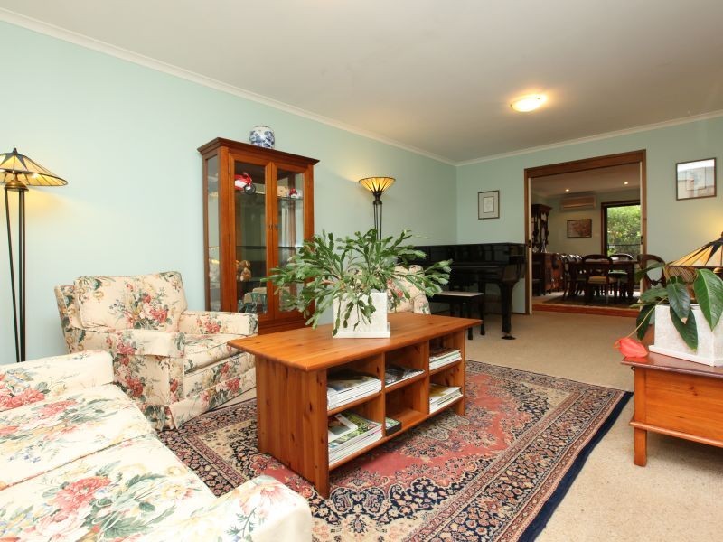 313 Bugden Avenue, Fadden ACT 2904