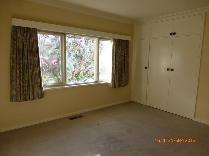 75 Jervois Street, Deakin ACT 2600