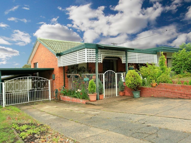 58 Kitchener Street, Hughes ACT 2605