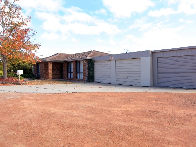 38 Alice Jackson Crescent, Gilmore ACT 2905