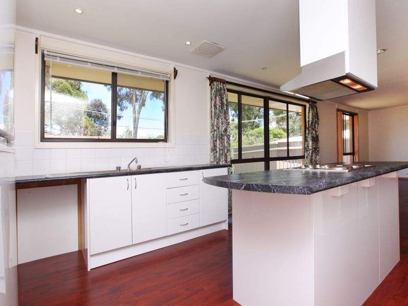 9 Trimmer Place, Kambah ACT 2902