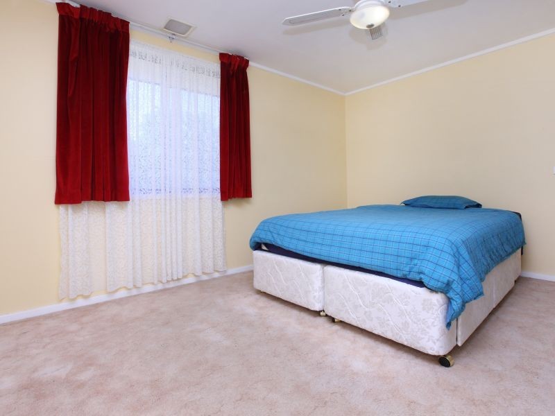 9 Trimmer Place, Kambah ACT 2902