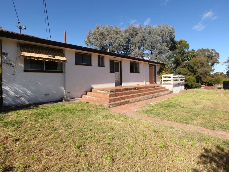 10 Browne Place, Kambah ACT 2902