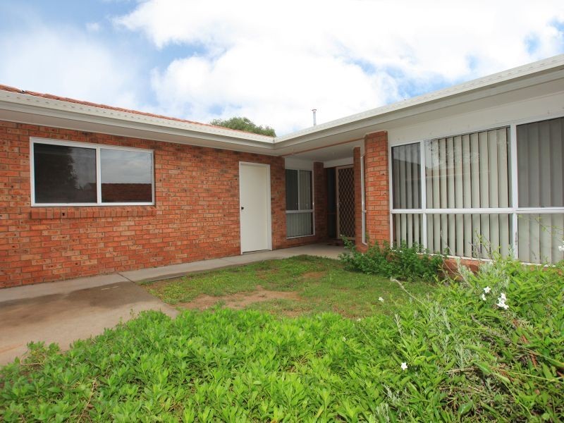 2/21 Cleeve Place, Gordon ACT 2906