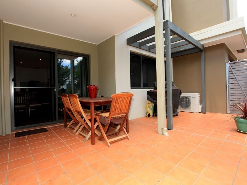 2/120 Athllon Drive, Greenway ACT 2900