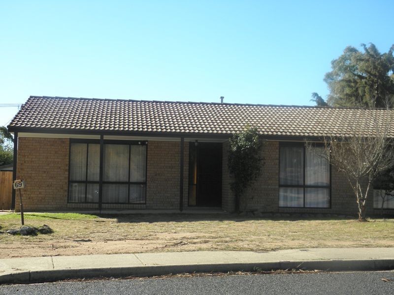 69 Heagney Crescent, Chisholm ACT 2905