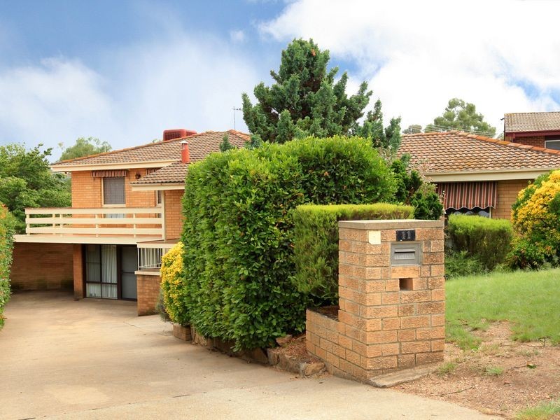 11 Martens Crescent, Weston ACT 2611