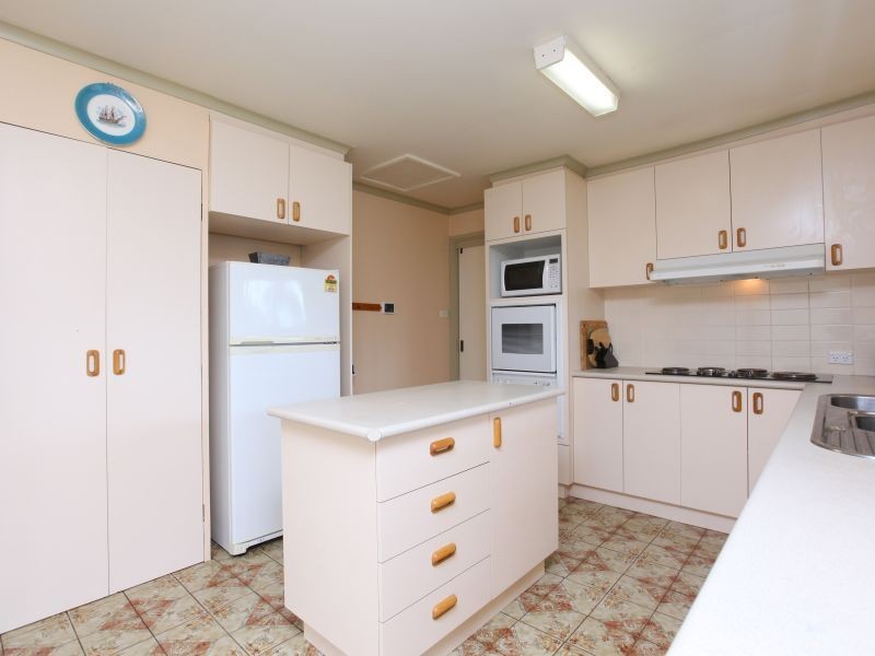 11 Martens Crescent, Weston ACT 2611