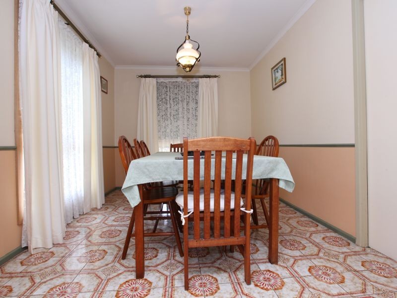 11 Martens Crescent, Weston ACT 2611