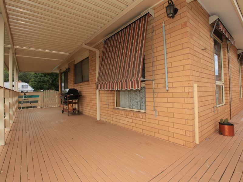 11 Martens Crescent, Weston ACT 2611