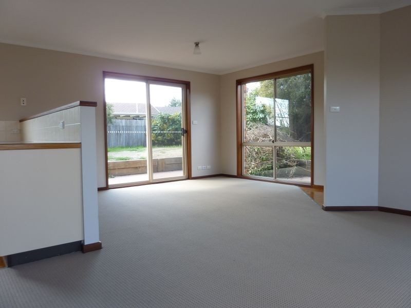 4 McHale Place, Gordon ACT 2906