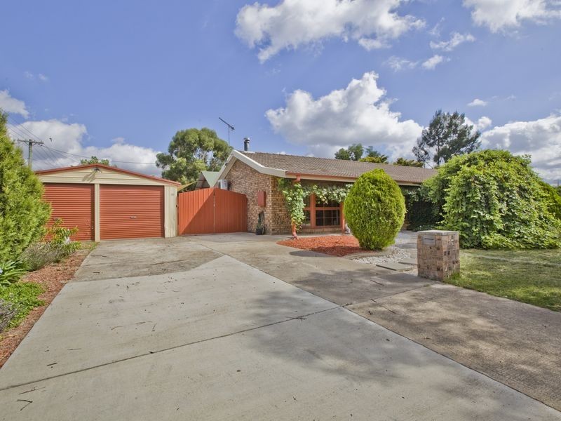 17 Heagney Crescent, Chisholm ACT 2905
