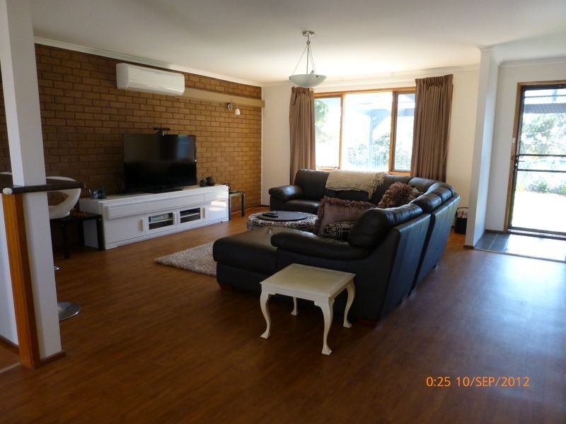 156 Darwinia Terrace, Chapman ACT 2611