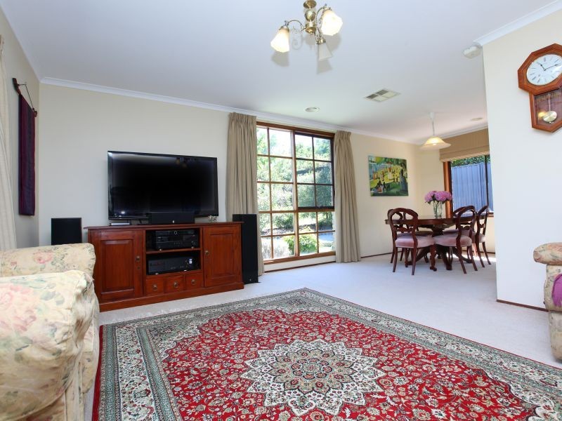 20 Malcolm Place, Kambah ACT 2902
