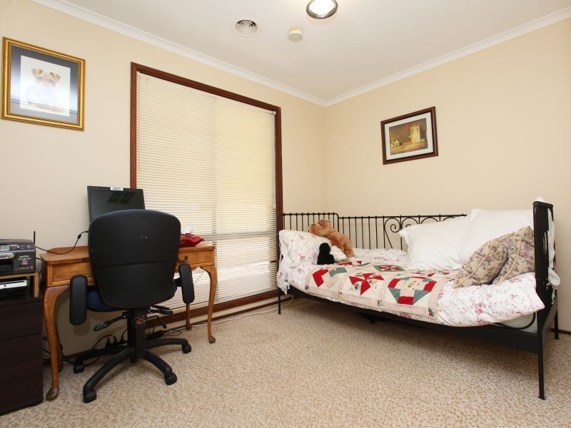 20 Malcolm Place, Kambah ACT 2902