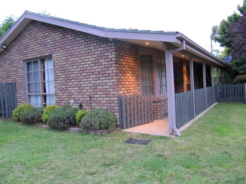 20 Malcolm Place, Kambah ACT 2902