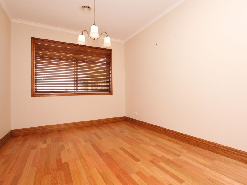 8 Mehaffey Crescent, Theodore ACT 2905