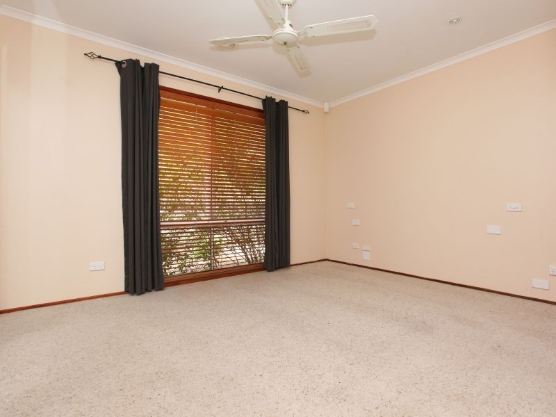 8 Mehaffey Crescent, Theodore ACT 2905