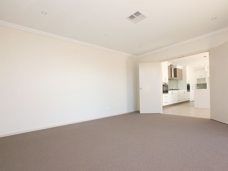 17 Wighton Terrace, Casey ACT 2913