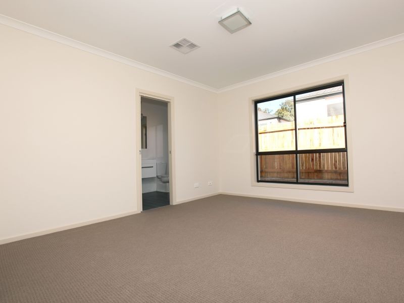 17 Wighton Terrace, Casey ACT 2913