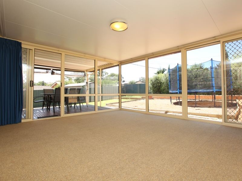 112 Wheeler Crescent, Wanniassa ACT 2903