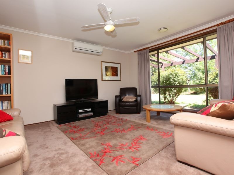 19 Ruthven Street, Gowrie ACT 2904