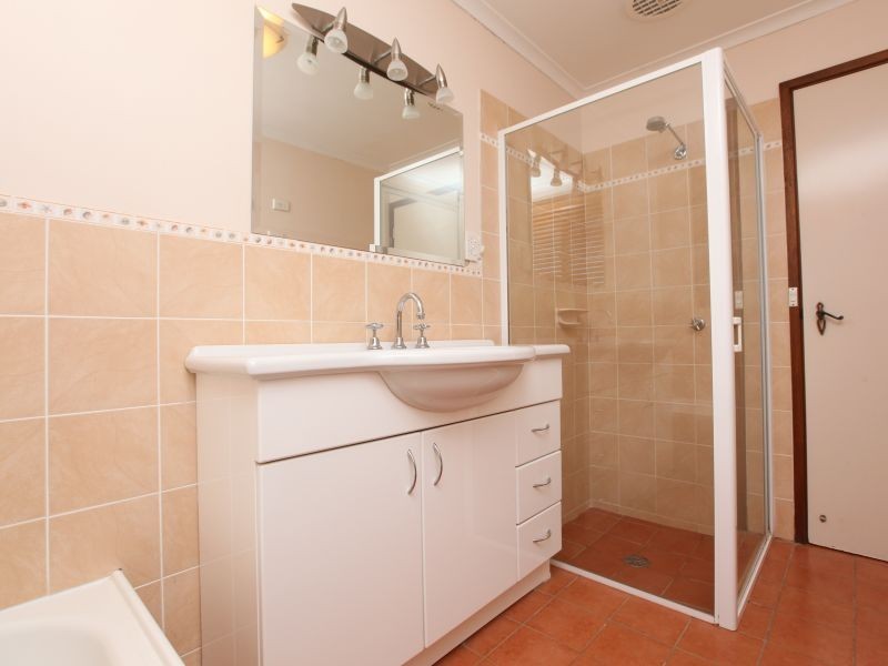 19 Ruthven Street, Gowrie ACT 2904