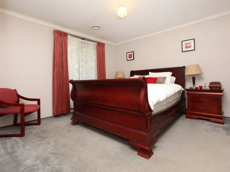 19 Ruthven Street, Gowrie ACT 2904