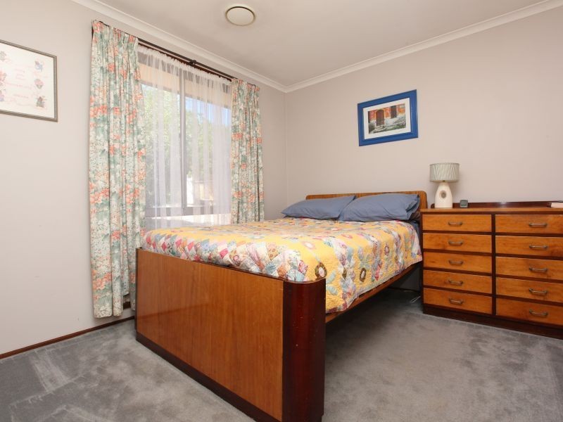 19 Ruthven Street, Gowrie ACT 2904