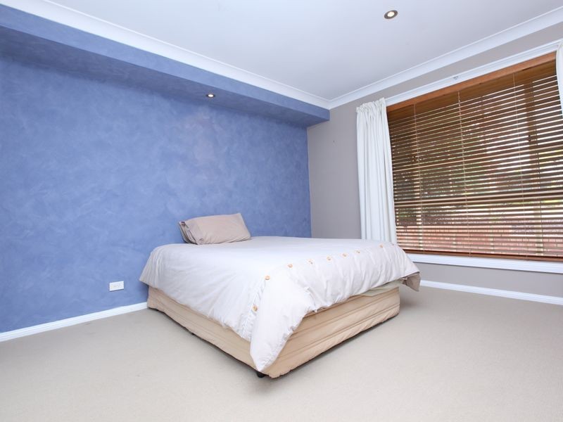 15 Ritchie Place, Queanbeyan NSW 2620