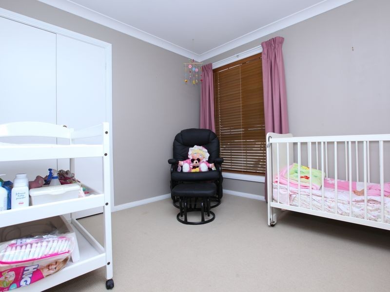 15 Ritchie Place, Queanbeyan NSW 2620