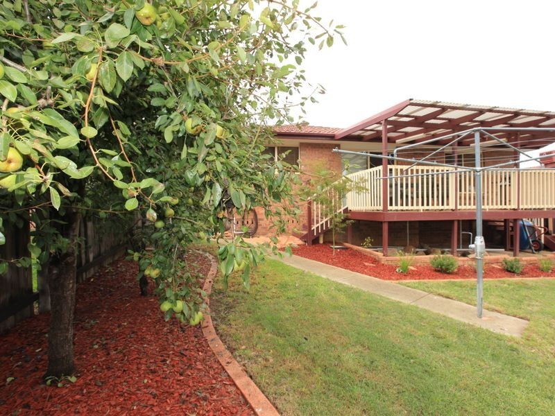 15 Ritchie Place, Queanbeyan NSW 2620